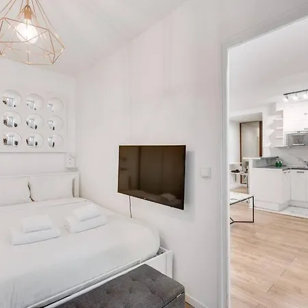 4pers#malesherbes#parc Monceau Apartament *